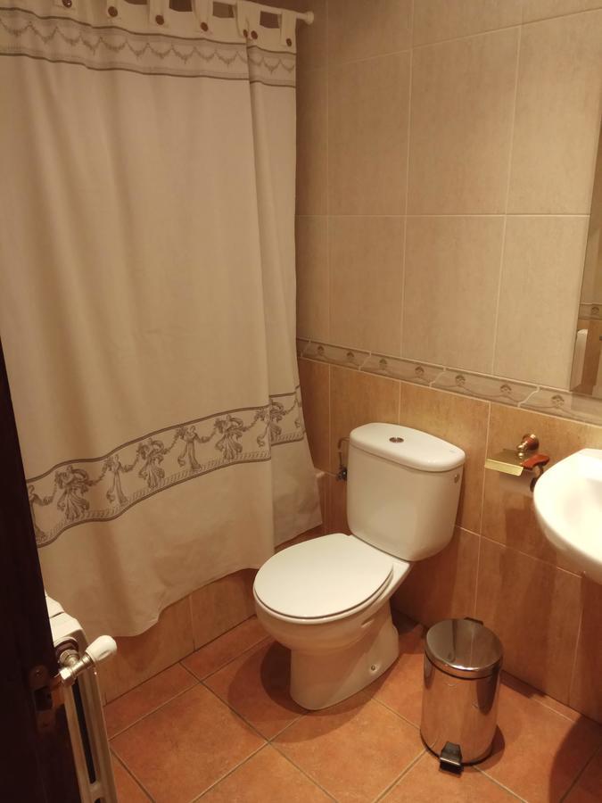Hostal Restaurante Raton Паредес-де-Нава Экстерьер фото